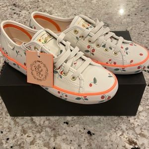 Rifle Paper Keds white leather NWT- adorable strawberry pattern.